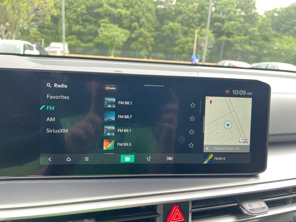 new 2025 Kia Sorento car, priced at $38,950