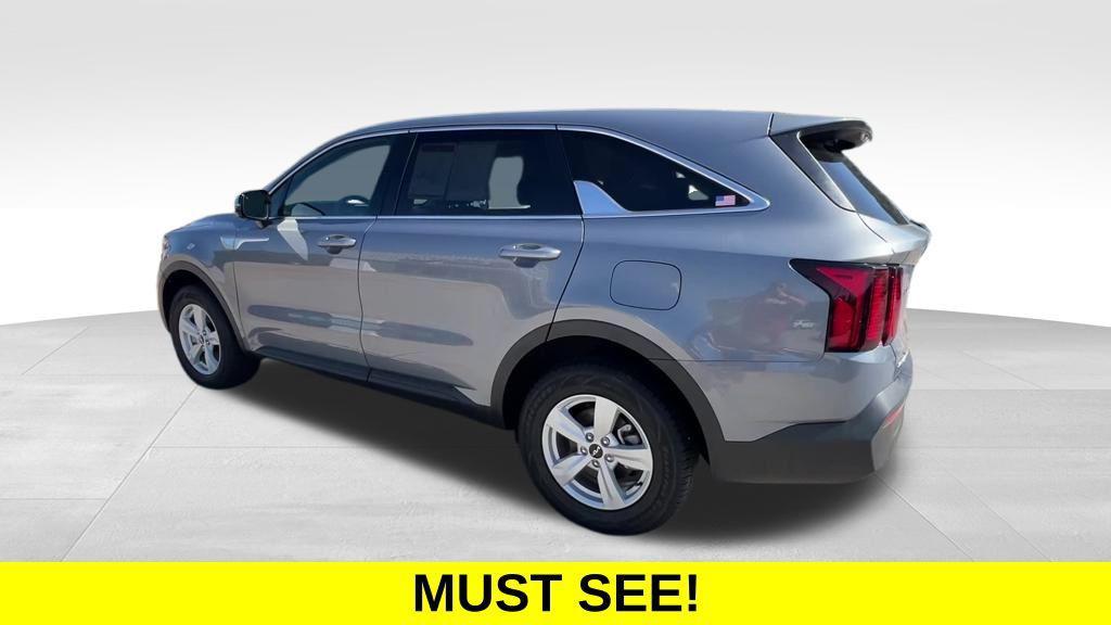 used 2023 Kia Sorento car, priced at $27,500