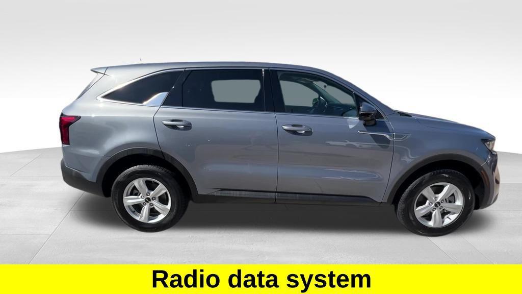 used 2023 Kia Sorento car, priced at $27,500