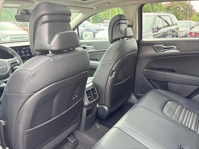 new 2025 Kia Sportage Hybrid car, priced at $40,890