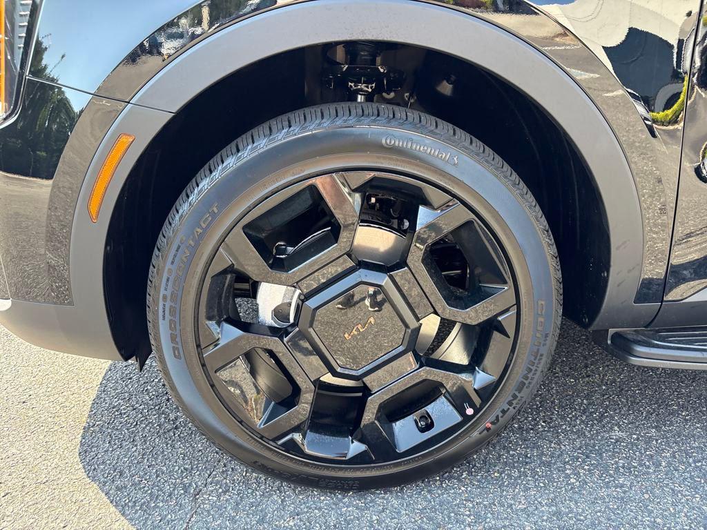 new 2025 Kia Sorento car, priced at $43,705