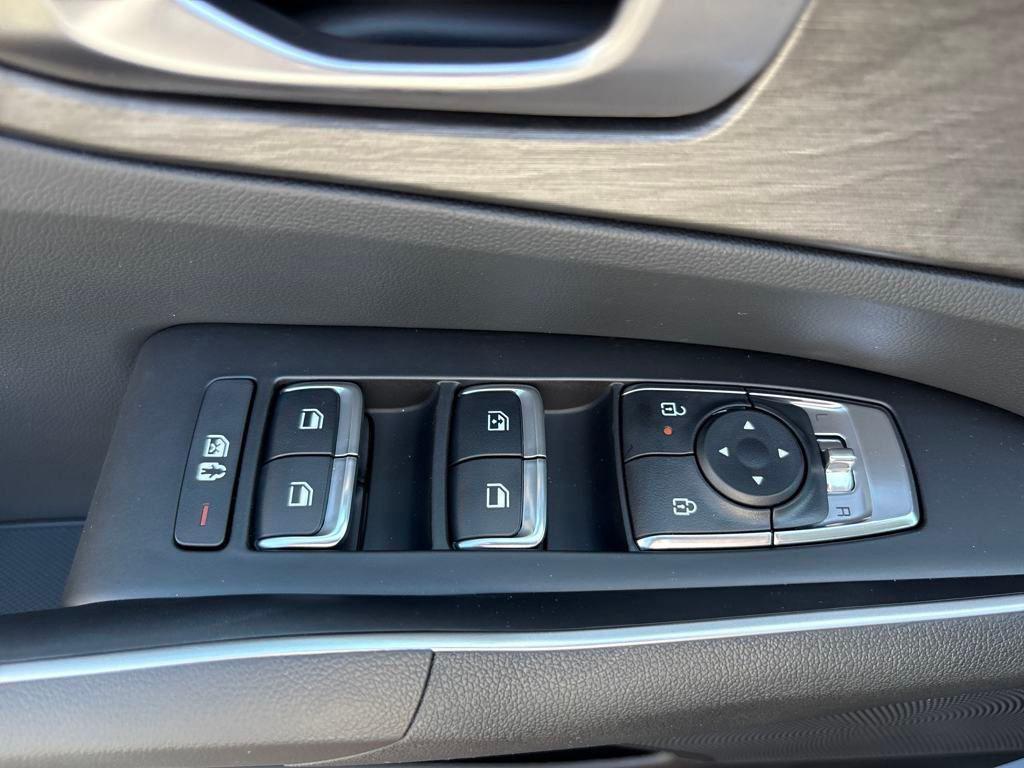 new 2025 Kia Sorento car, priced at $43,705