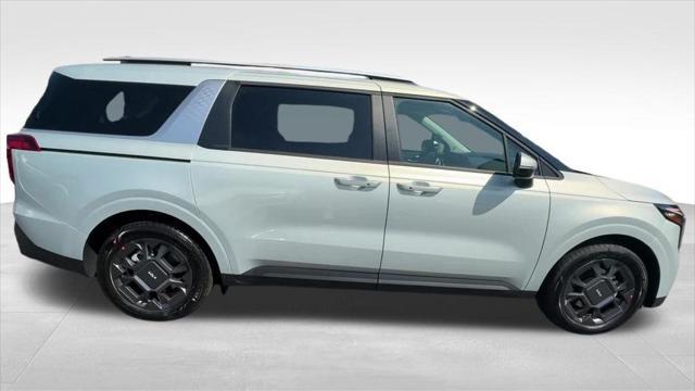 new 2026 Kia Carnival Hybrid car, priced at $45,680