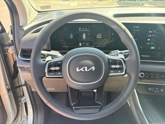 new 2026 Kia Carnival Hybrid car, priced at $45,680