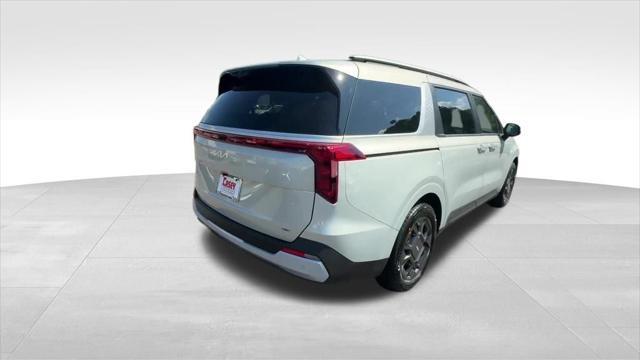 new 2026 Kia Carnival Hybrid car, priced at $45,680