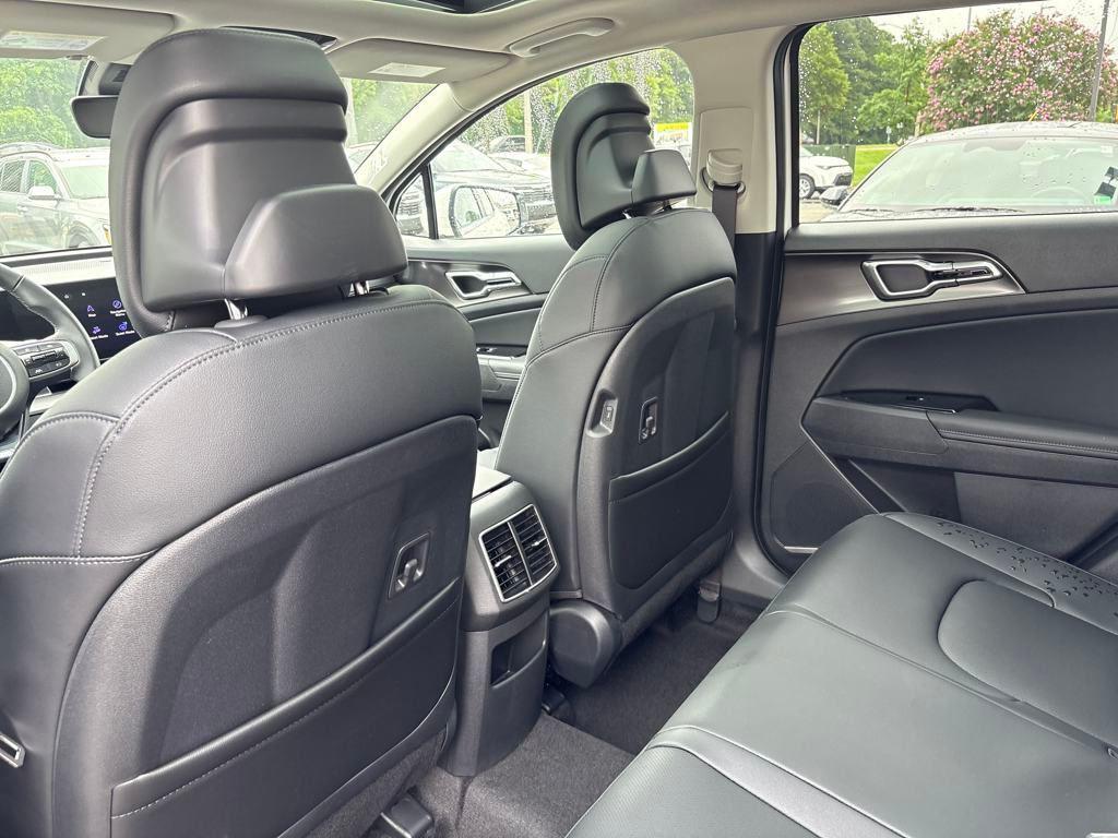 new 2025 Kia Sportage Hybrid car, priced at $35,490
