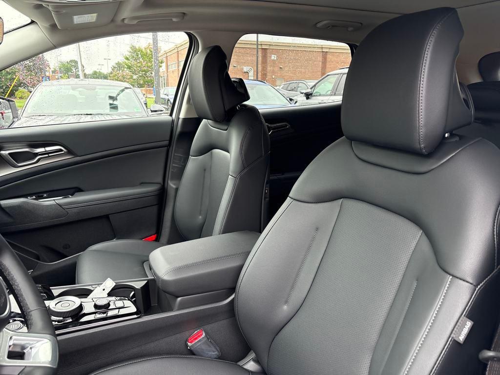 new 2025 Kia Sportage Hybrid car, priced at $35,490