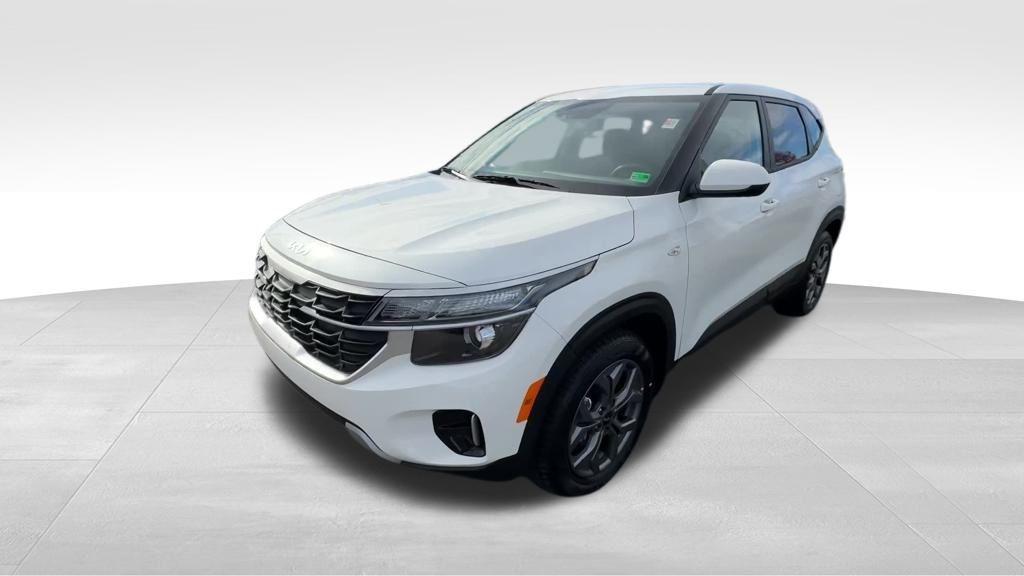 new 2026 Kia Seltos car, priced at $26,105
