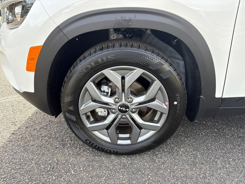 new 2026 Kia Seltos car, priced at $26,105