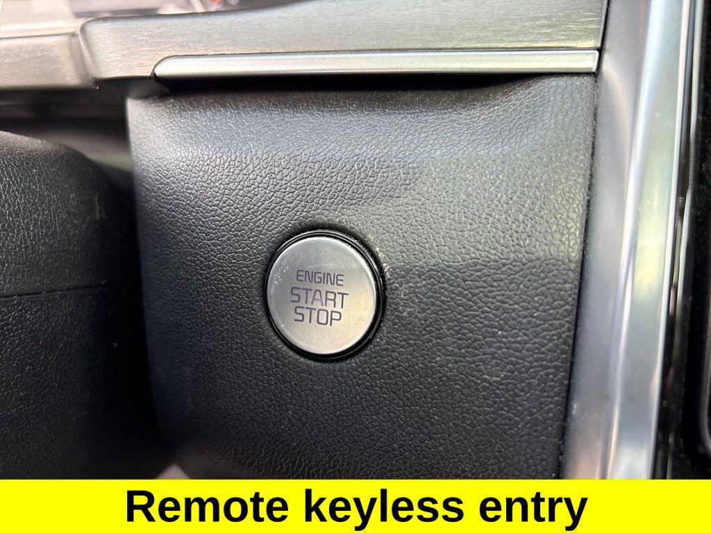 used 2022 Kia Sorento car, priced at $30,250