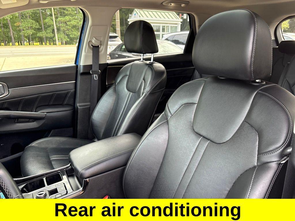 used 2022 Kia Sorento car, priced at $30,250
