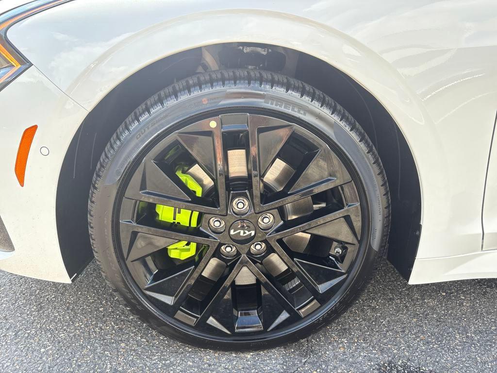 new 2026 Kia K5 car, priced at $39,560