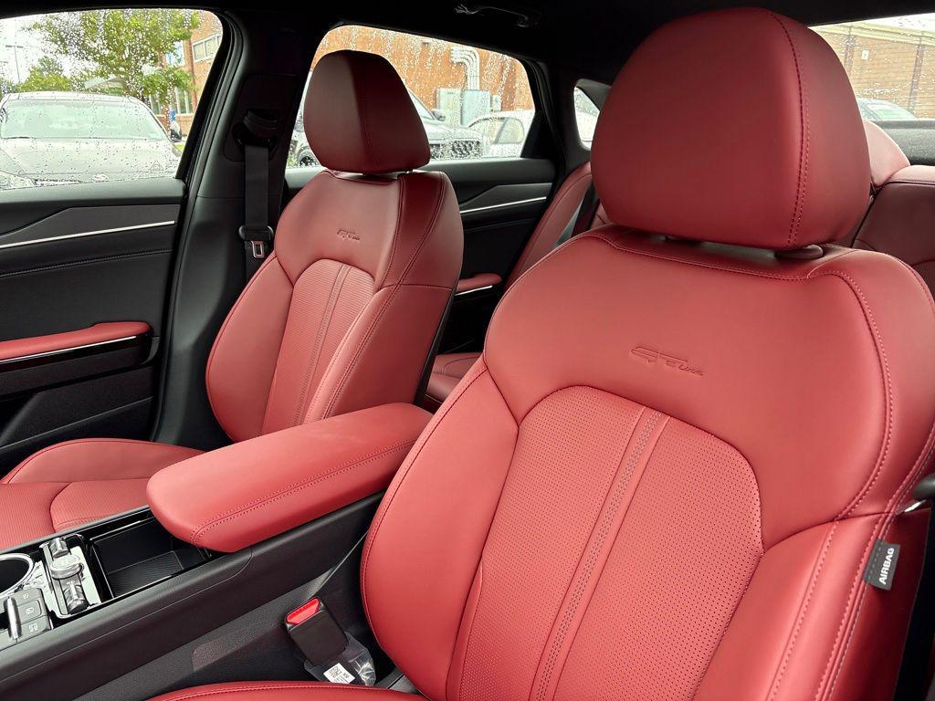 new 2026 Kia K5 car, priced at $32,120