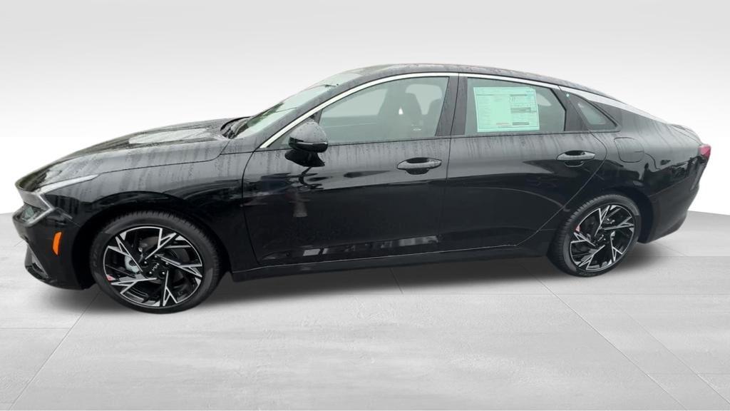 new 2026 Kia K5 car, priced at $32,120