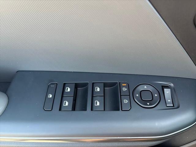 new 2025 Kia K4 car, priced at $24,825