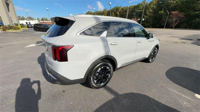 new 2025 Kia Sorento car, priced at $38,305