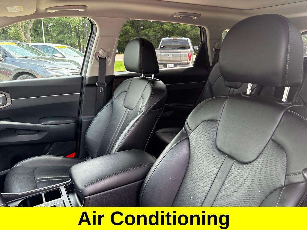 used 2022 Kia Sorento car, priced at $28,750