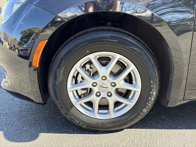 used 2022 Chrysler Voyager car
