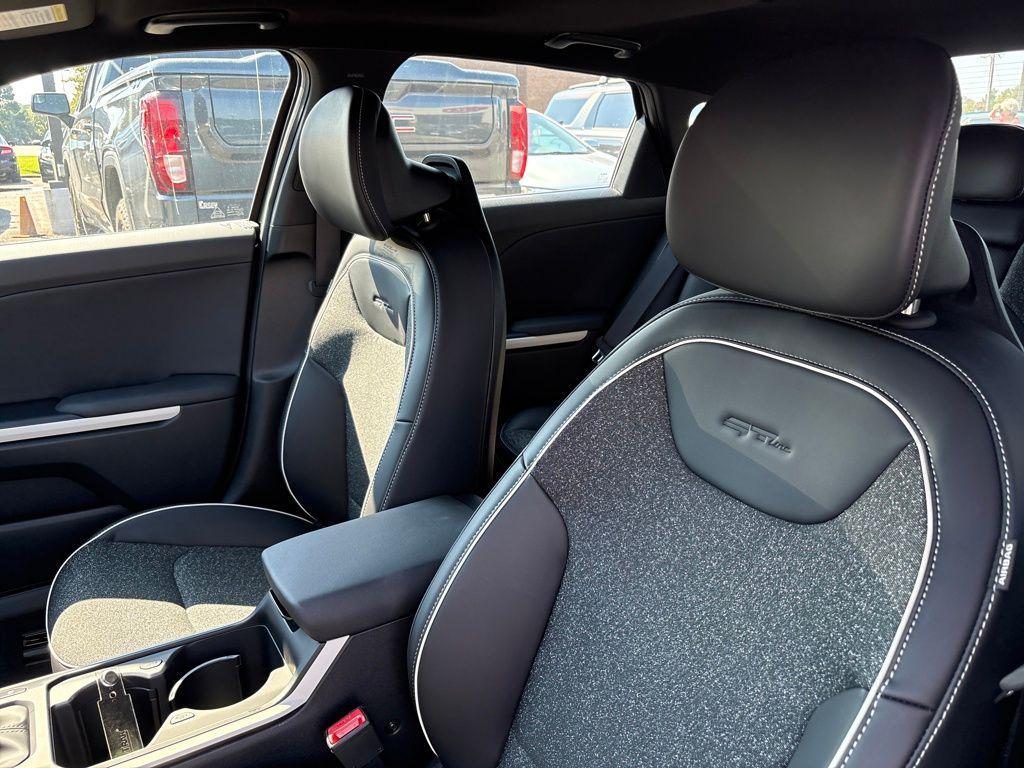 new 2025 Kia K4 car, priced at $27,970