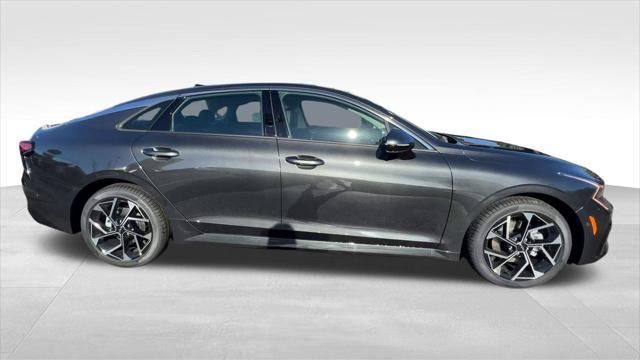 new 2025 Kia K5 car, priced at $35,295