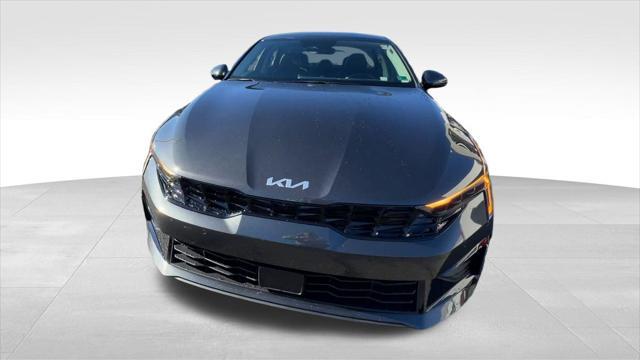 new 2025 Kia K5 car, priced at $35,295