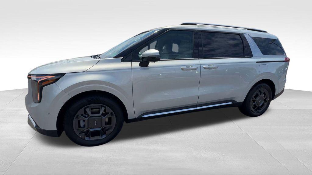 new 2025 Kia Carnival Hybrid car, priced at $48,915