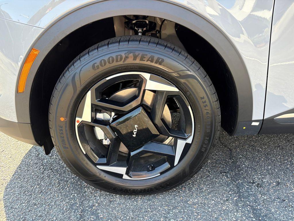 new 2026 Kia Sportage Hybrid car, priced at $36,860