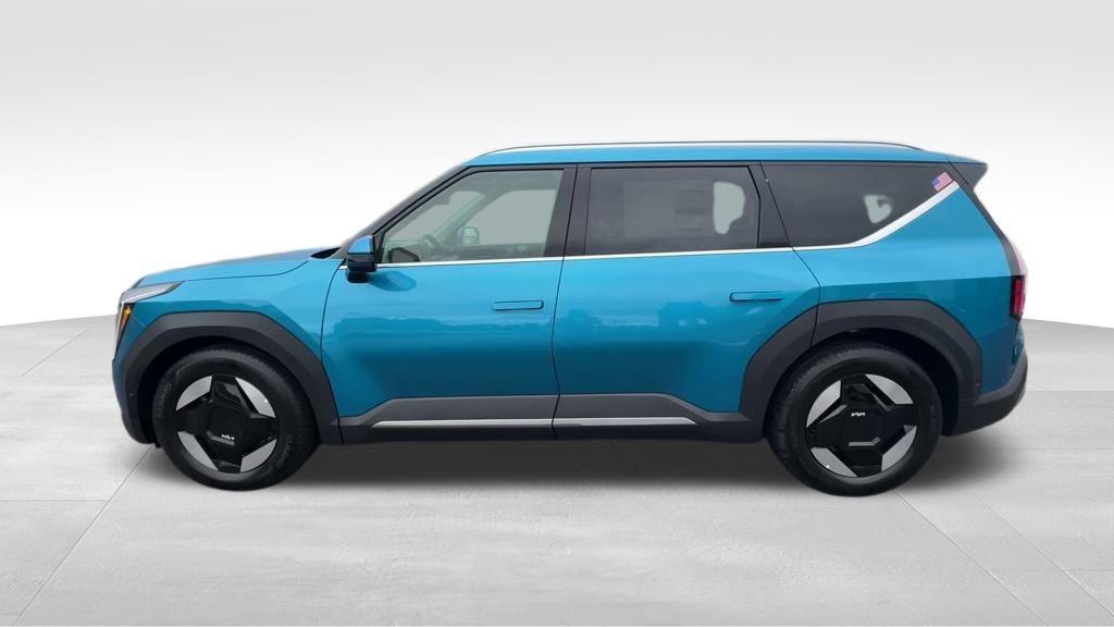 new 2026 Kia EV9 car, priced at $57,470
