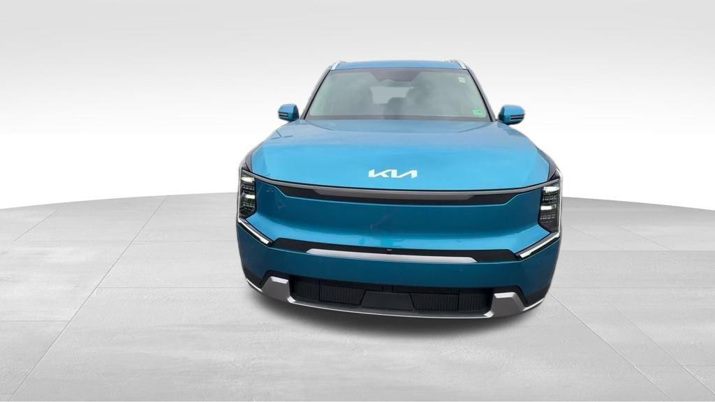 new 2026 Kia EV9 car, priced at $57,470
