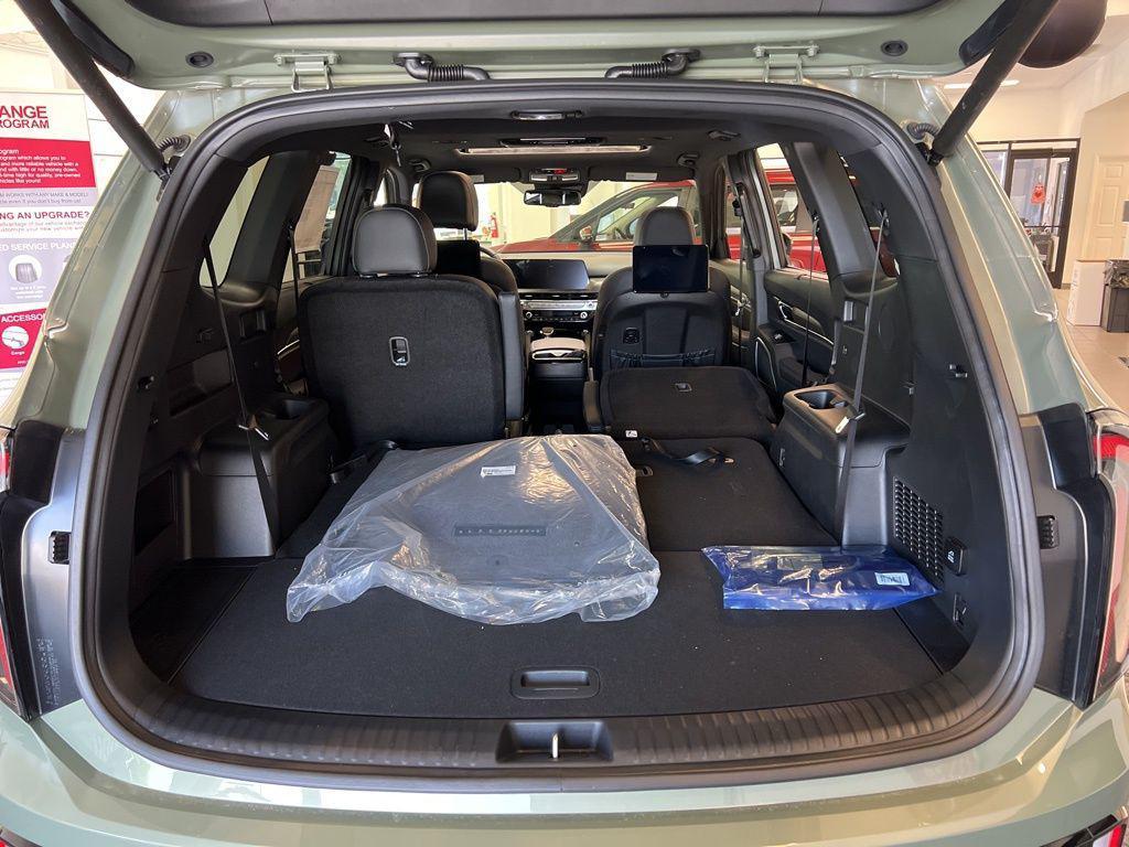 new 2025 Kia Telluride car, priced at $50,255