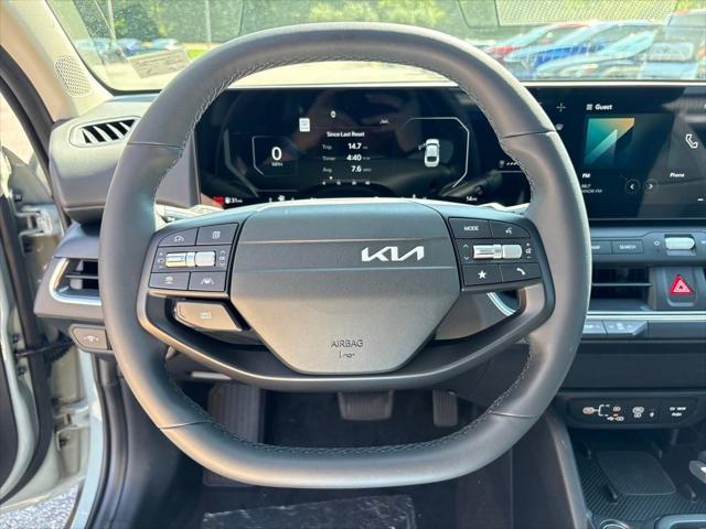 new 2025 Kia K4 car, priced at $25,825