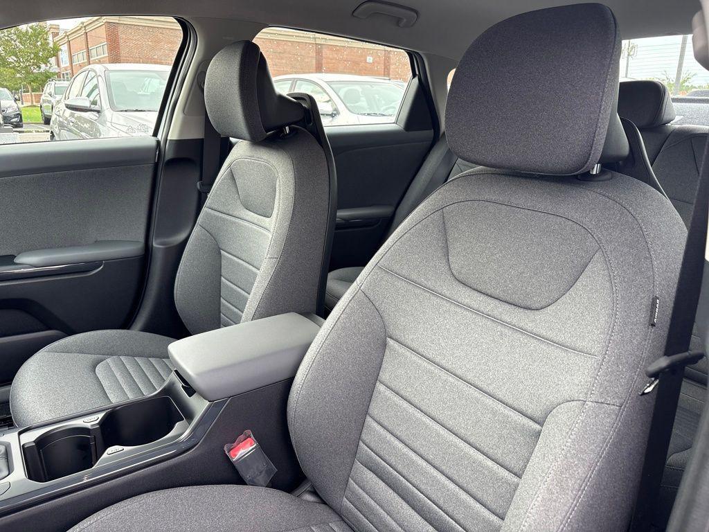 new 2025 Kia K4 car, priced at $25,770