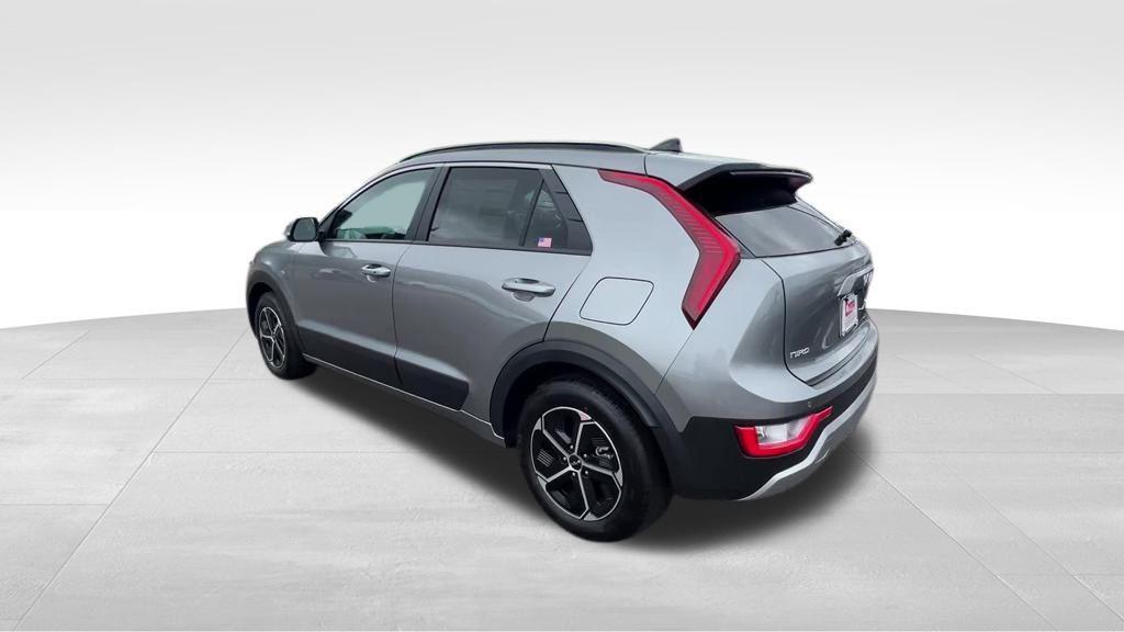 new 2025 Kia Niro car, priced at $30,570