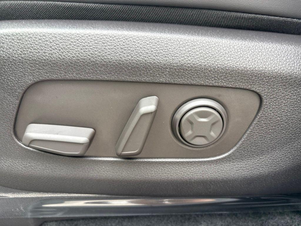 new 2026 Kia Carnival car, priced at $49,090