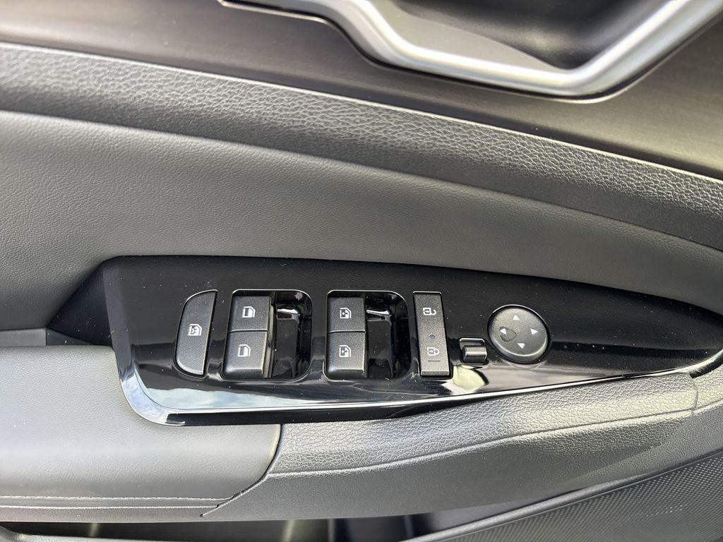 new 2025 Kia Sportage car, priced at $31,500