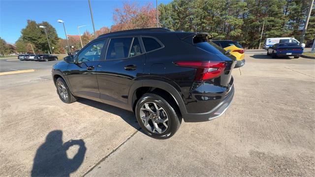 used 2025 Chevrolet Trax car, priced at $24,000