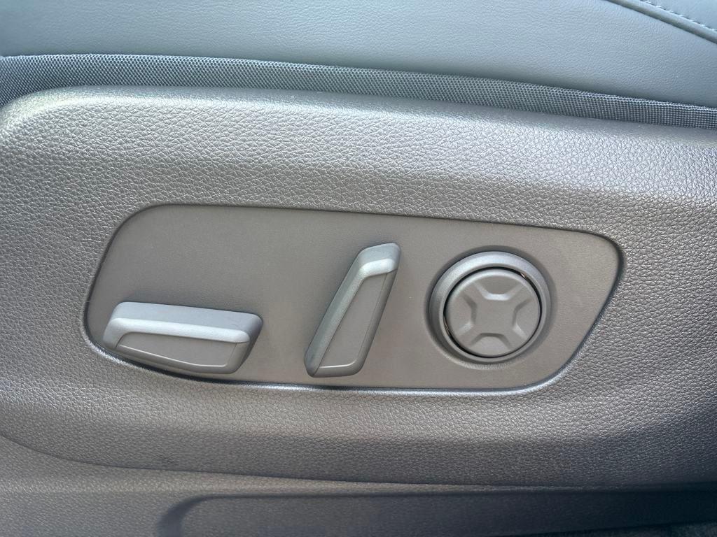 new 2026 Kia Carnival car, priced at $48,300