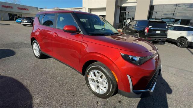 new 2025 Kia Soul car, priced at $21,920