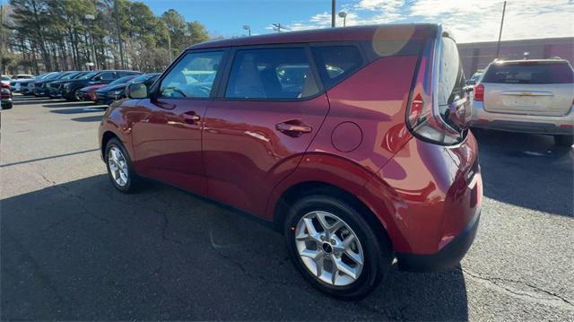 new 2025 Kia Soul car, priced at $21,920