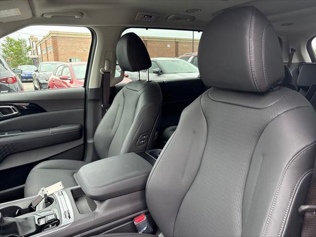 new 2026 Kia Carnival car, priced at $52,790