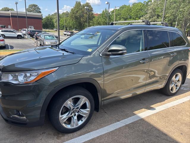 used 2016 Toyota Highlander car, priced at $19,500