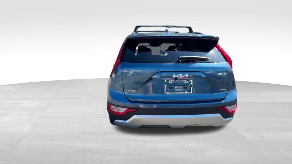 new 2025 Kia Niro car, priced at $32,195