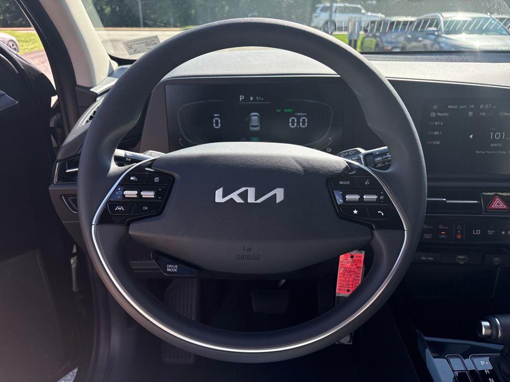 new 2025 Kia Niro car, priced at $28,010