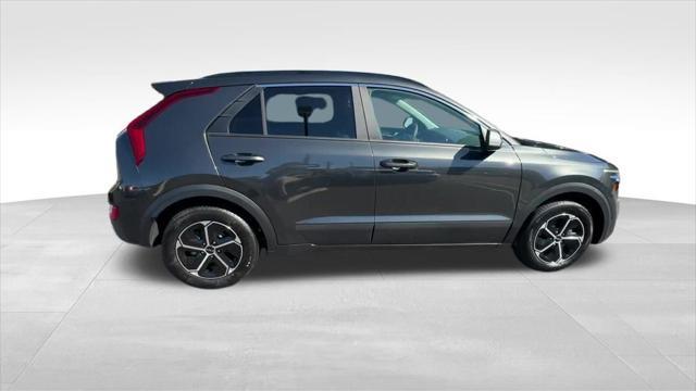 new 2025 Kia Niro car, priced at $28,260