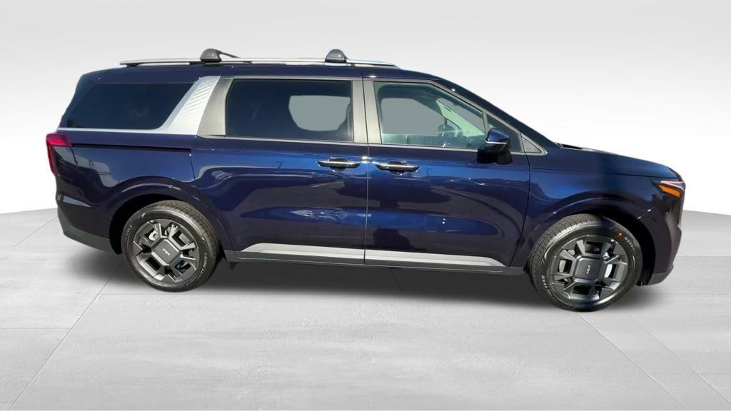 new 2026 Kia Carnival Hybrid car, priced at $45,485