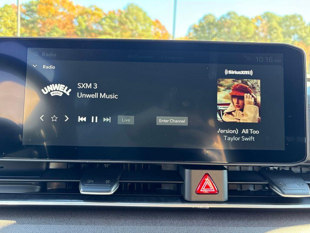 new 2026 Kia Carnival Hybrid car, priced at $45,485