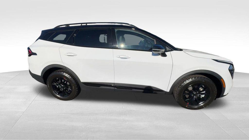 new 2025 Kia Sportage car, priced at $37,060