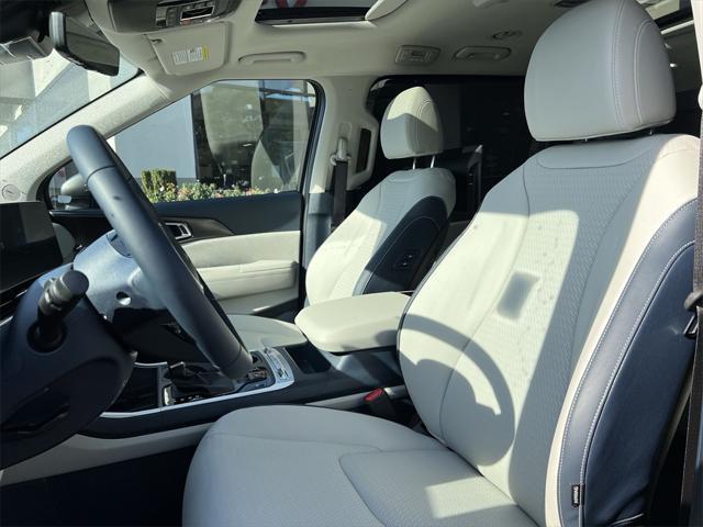 new 2025 Kia Carnival car, priced at $54,515