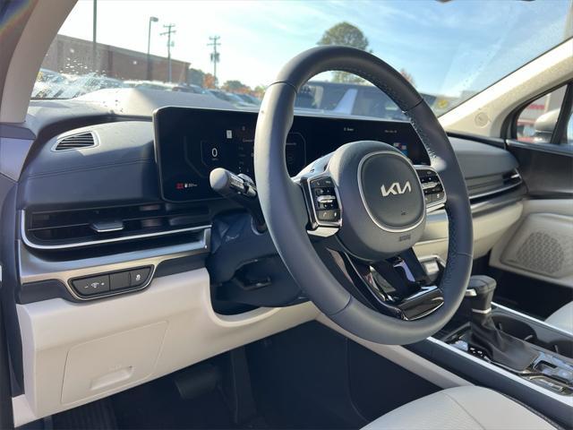 new 2025 Kia Carnival car, priced at $54,515