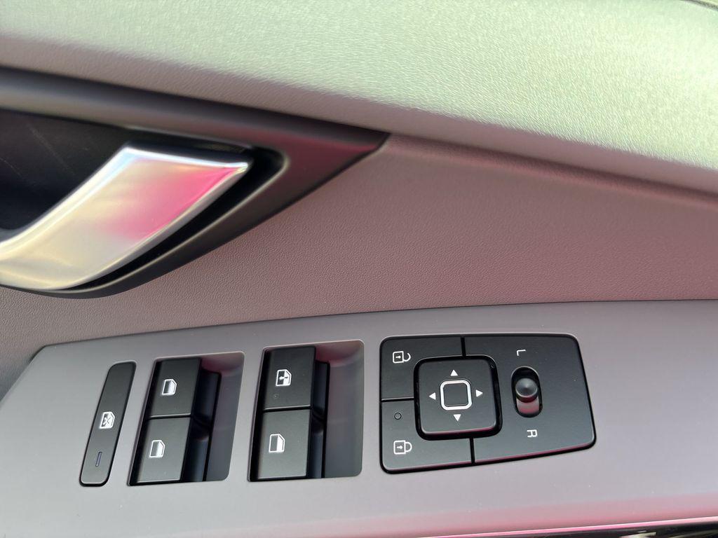new 2025 Kia Niro car, priced at $30,625